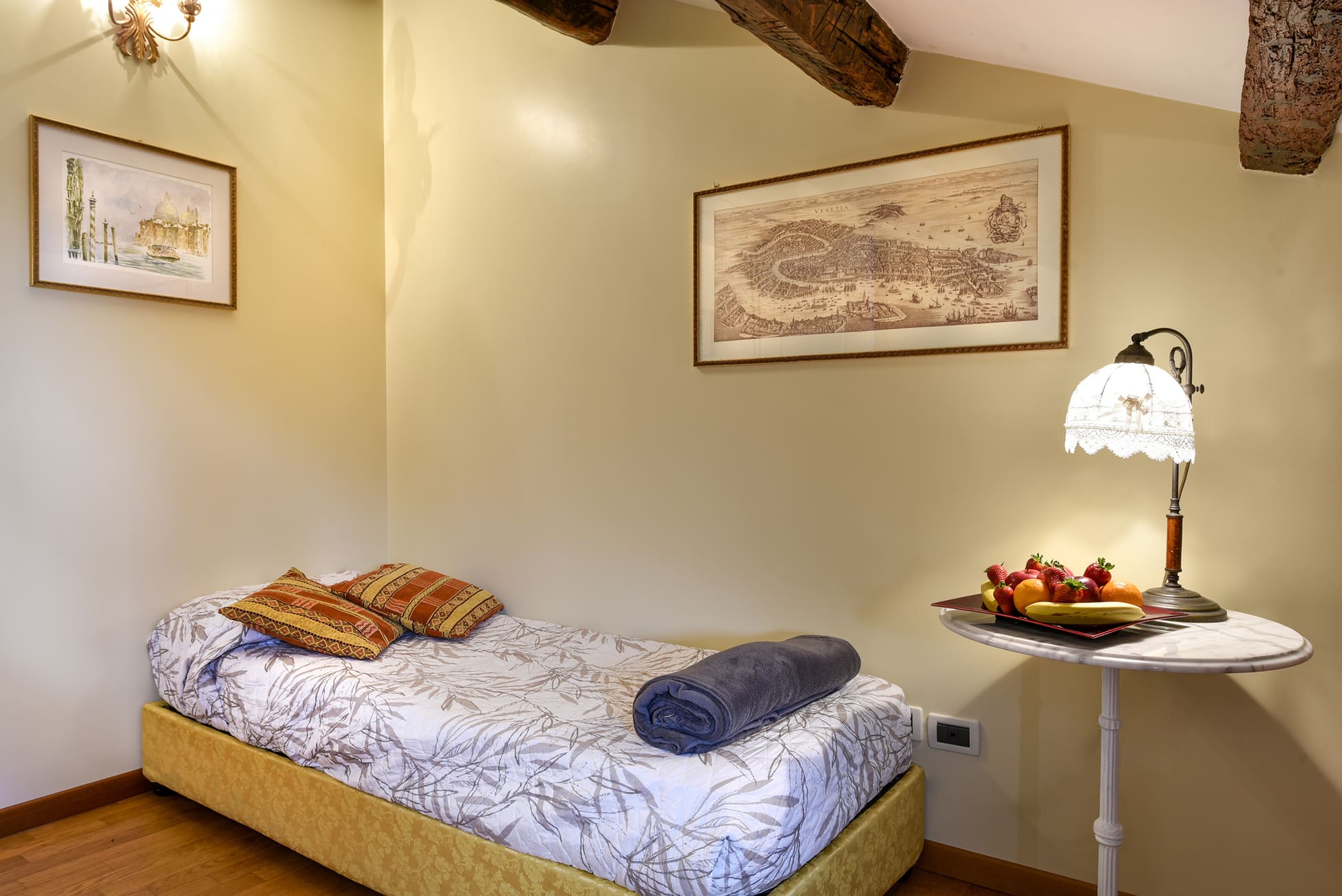 SANTO STEFANO 2 CAMERA FAMILIARE